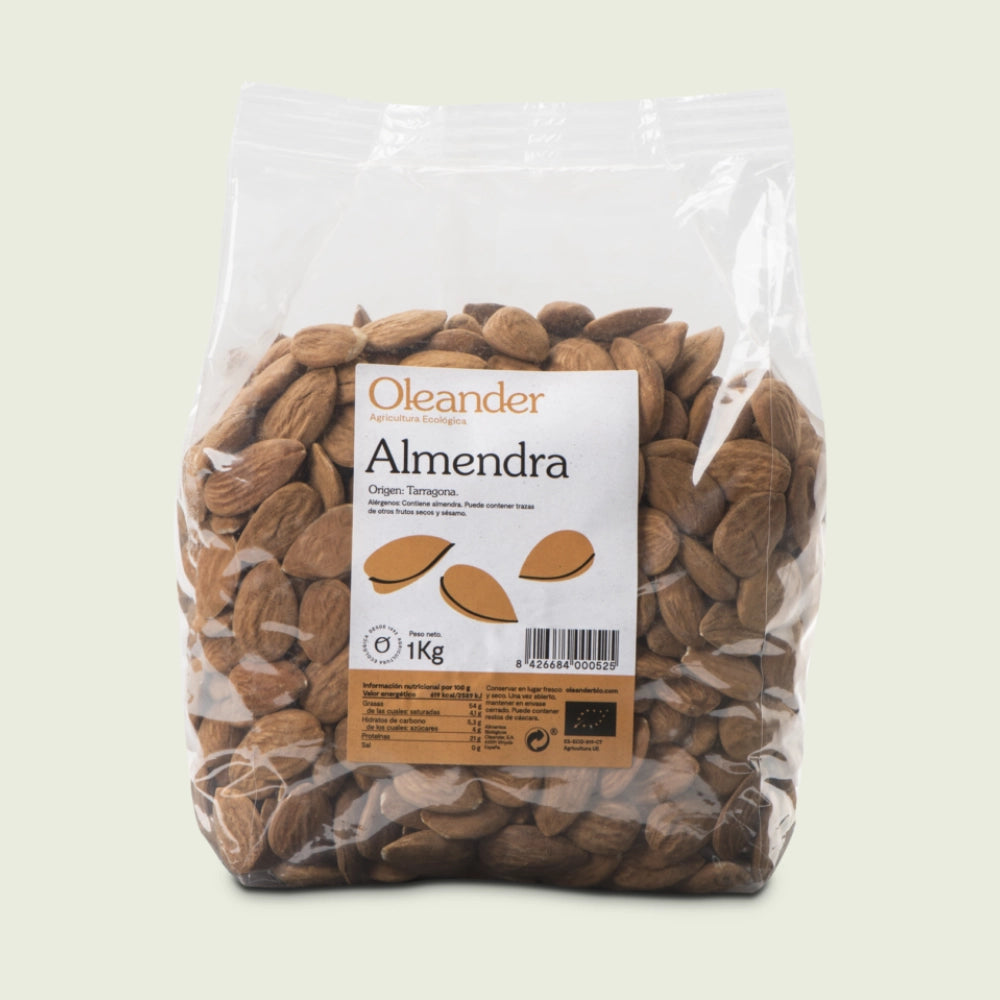 Almendra con Piel 1 kg – Oleander